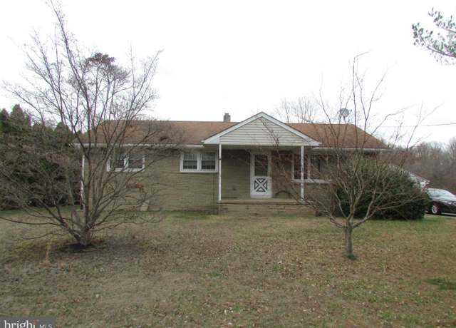 Property at 236 Red Lion Rd, Southampton, NJ 08088, 4 beds, 2.5 baths