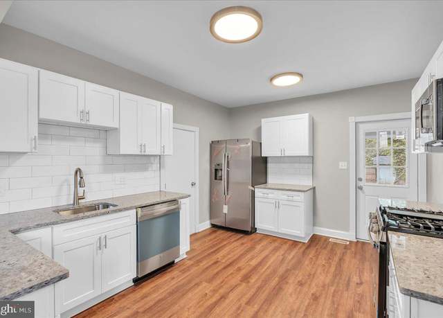 Property at 905 Cooper, Edgewater Park, NJ 08010, 4 beds, 2.5 baths