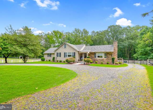Property at 343 Monmouth Rd, Freehold, NJ 07728, 3 beds, 2.5 baths
