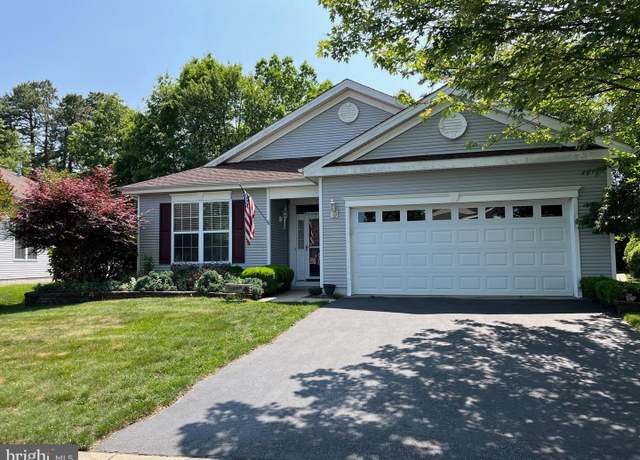 Property at 14 Edgewater Path, Barnegat, NJ 08005, 2 beds, 2 baths