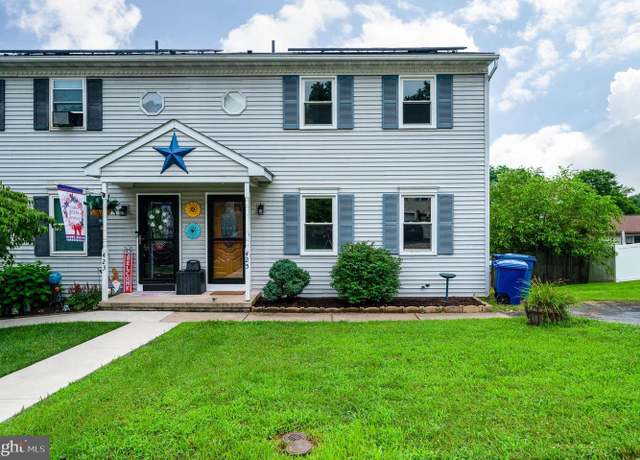Property at 425 Grove Ave, Mohnton, PA 19540, 3 beds, 2.5 baths