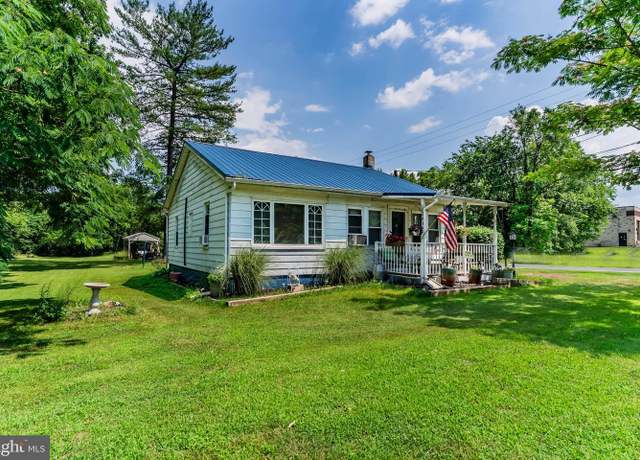 Property at 2069 Spring Rd, Carlisle, PA 17013, 2 beds, 1 bath