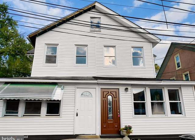 Property at 5 Oxford Ave, Lansdowne, PA 19050, 3 beds, 1 bath