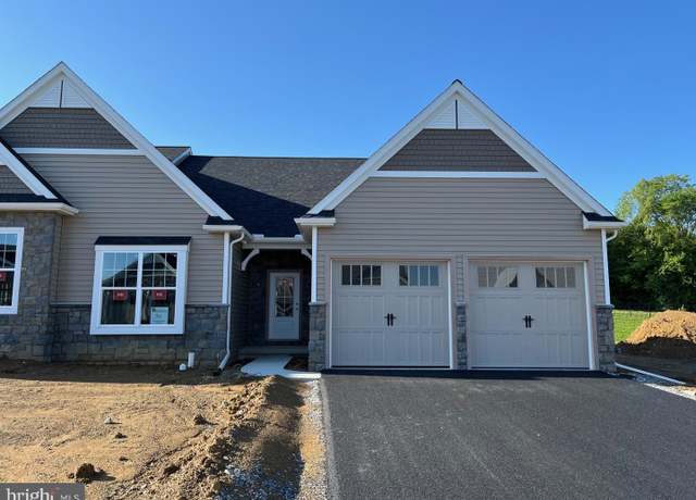 Property at 412 Autumn Harvest Ln #30, Lititz, PA 17543, 2 beds, 2 baths