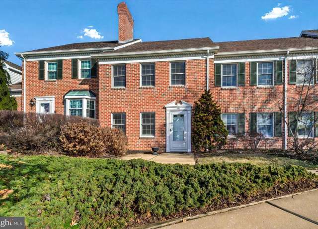 Property at 185 Wyntre Brooke Dr, York, PA 17403, 3 beds, 2.5 baths
