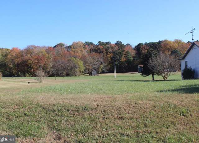 Property at 187 Yardarm Dr, Greenbackville, VA 23356