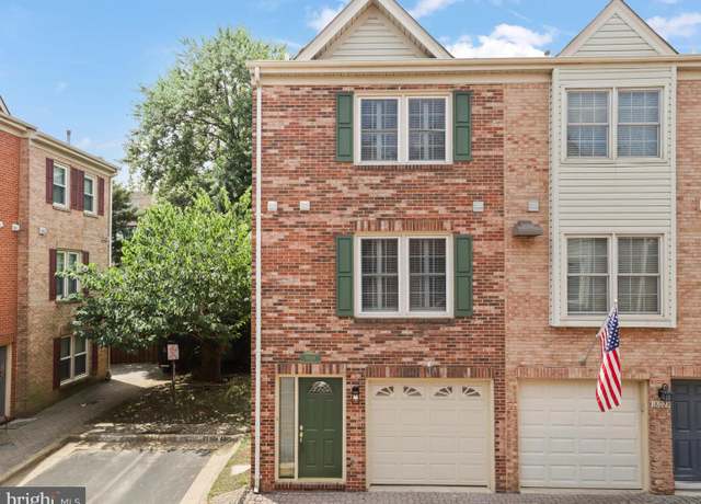 Property at 1802-H 9th St S, Arlington, VA 22204, 3 beds, 3.5 baths