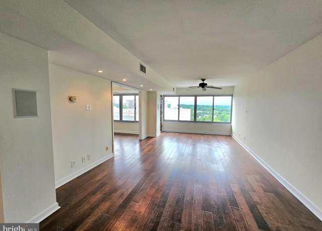 Property at 5340 Holmes Run Pkwy #1410, Alexandria, VA 22304, 1 bed, 1 bath