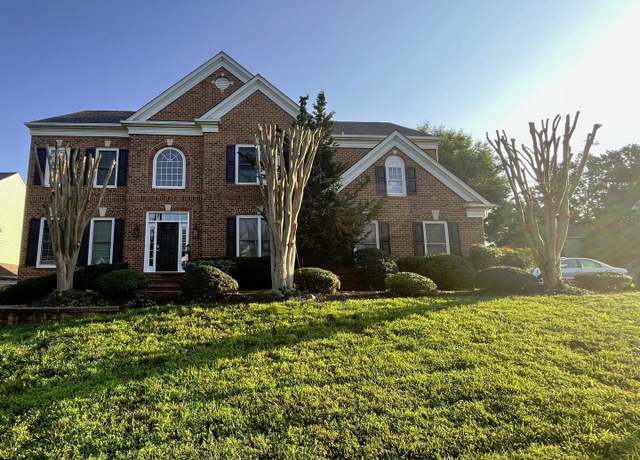 Property at 4810 Christie Jane Ln, Fairfax, VA 22030, 5 beds, 4.5 baths