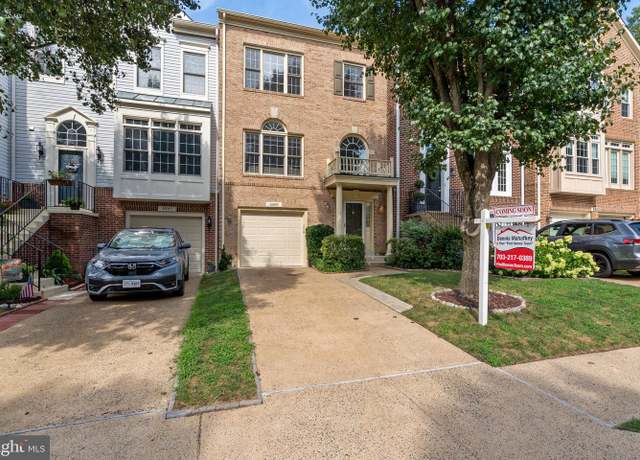 Property at 6609 Dunwich Way, Alexandria, VA 22315, 3 beds, 3.5 baths