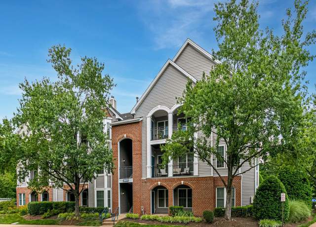 Property at 20419 Riverbend Sq #202, Sterling, VA 20165, 2 beds, 2 baths
