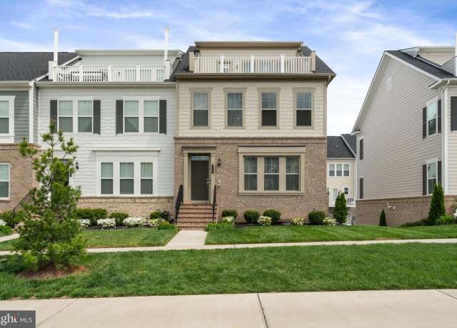 Property at 1788 Cottonwood Grove Rd, Dumfries, VA 22026, 3 beds, 3 baths