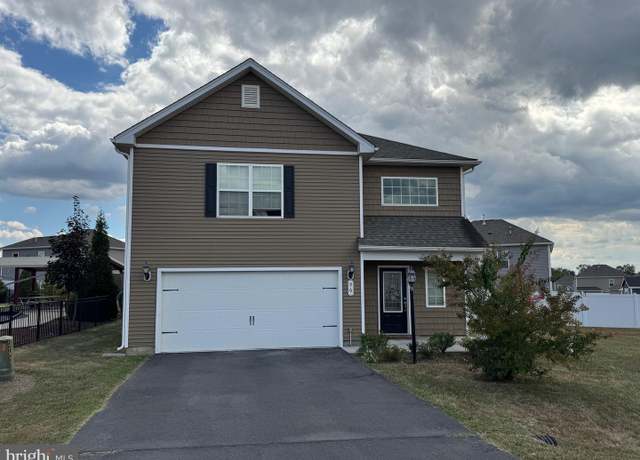 Property at 96 Vermeer Ln, Martinsburg, WV 25401, 3 beds, 2.5 baths