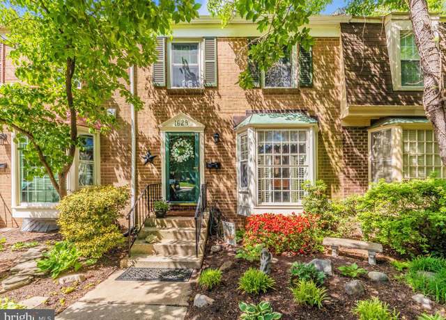 Property at 1628 Angus Ct, Crofton, MD 21114, 4 beds, 3 baths