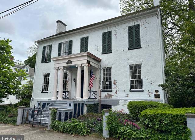 Property at 200 High St, Cambridge, MD 21613, 5 beds, 5 baths