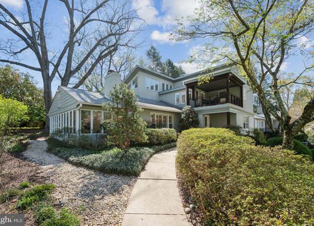 Property at 9621 E Bexhill Dr, Kensington, MD 20895, 4 beds, 4.5 baths