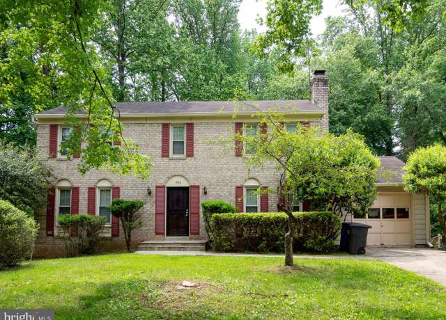 Property at 1600 Winding Waye Ln, Silver Spring, MD 20902, 4 beds, 2.5 baths
