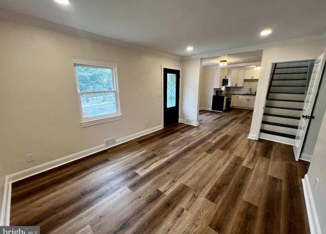 Property at 3910 Oneida Pl, Hyattsville, MD 20782, 4 beds, 3 baths
