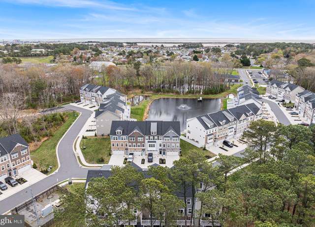 Property at 12435 Sea Oaks Ln #3, Berlin, MD 21811, 4 beds, 3.5 baths