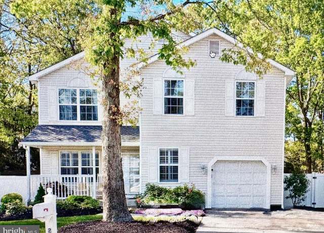 Property at 211 Franklin Ave, Berlin, NJ 08009, 3 beds, 2.5 baths