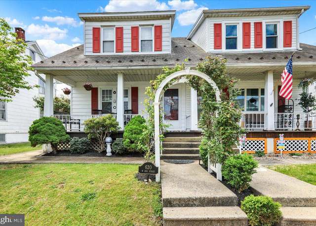 Property at 620 W 2nd St, Birdsboro, PA 19508, 2 beds, 1 bath