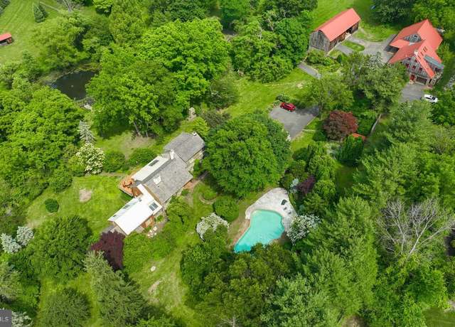 Property at 705 Schoffers Rd, Reading, PA 19606, 5 beds, 3 baths