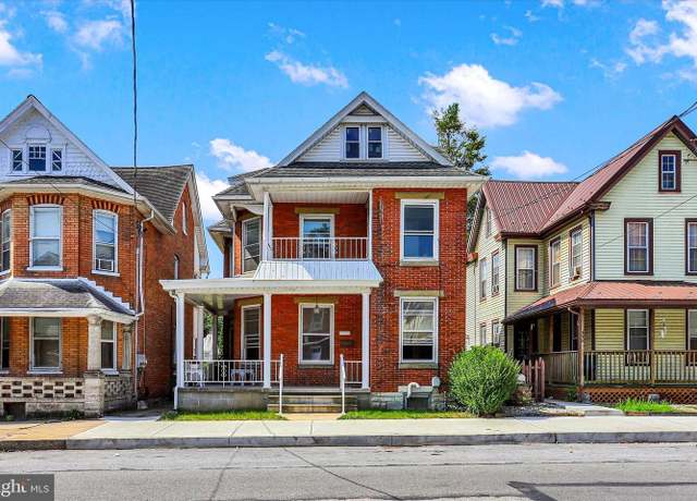 Property at 358 E Catherine St, Chambersburg, PA 17201, 4 beds, 1.5 baths
