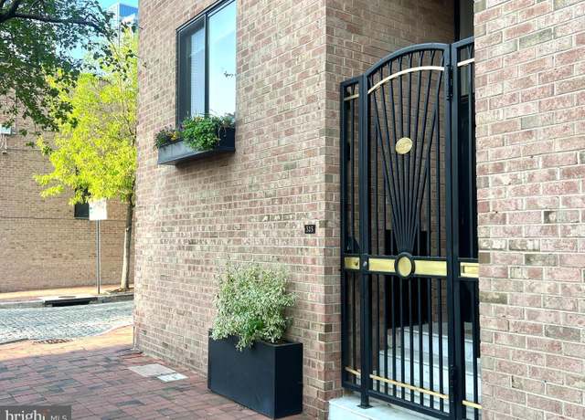 Property at 325 S 2nd St, Philadelphia, PA 19106, 4 beds, 3.5 baths