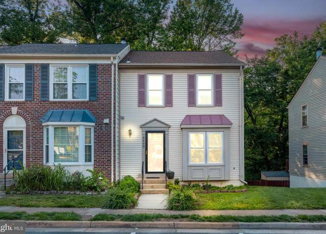 Property at 5690 Chapel Run Ct, Centreville, VA 20120, 3 beds, 3 baths