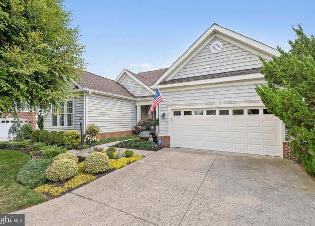Property at 6249 Clay Hill Ct, Gainesville, VA 20155, 2 beds, 2 baths