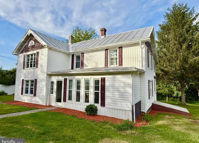 Property at 4543 Blue Gray Trl, Franklin, WV 26807, 4 beds, 2.5 baths