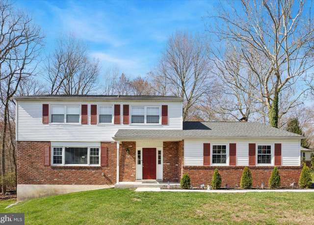 Property at 12 Short Dr, Wilmington, DE 19810, 5 beds, 2.5 baths