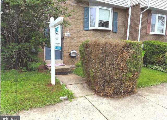 Property at 17607 Kohlhoss Rd, Poolesville, MD 20837, 3 beds, 2.5 baths