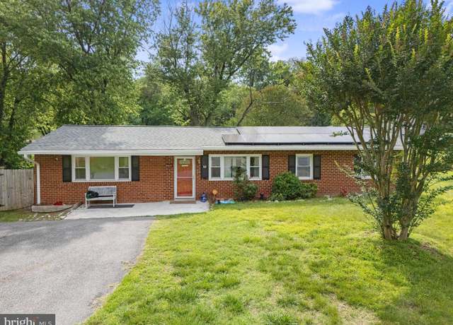 Property at 9415 Castle Dr, Upper Marlboro, MD 20772, 4 beds, 3 baths