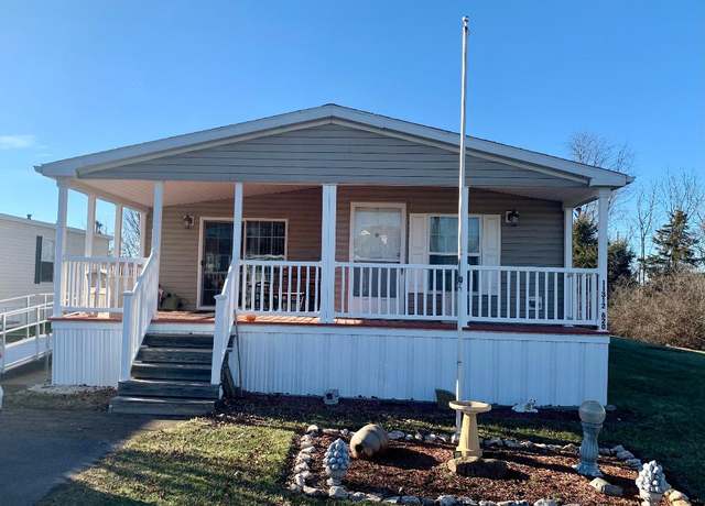 Property at 11312 Hawthorne Ct, Hagerstown, MD 21740, 3 beds, 2 baths