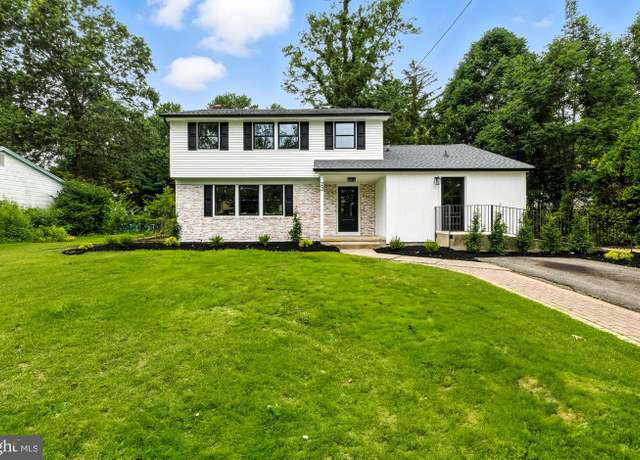 Property at 22 E Split Rock Dr, Cherry Hill, NJ 08003, 4 beds, 2 baths