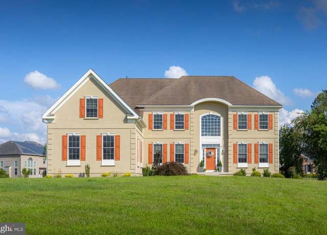 Property at 24 Willowbrook Ln, Swedesboro, NJ 08085, 4 beds, 3.5 baths