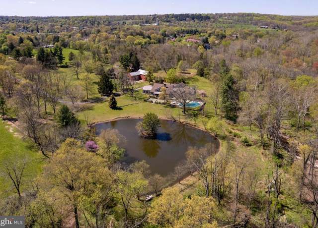 Property at 111 E Prospect St, Hopewell, NJ 08525, 4 beds, 4 baths
