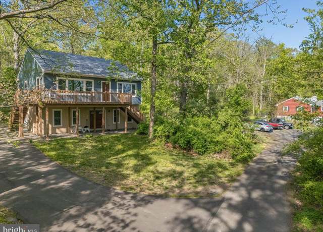 Property at 1556-1556A River Rd, Titusville, NJ 08560, 6 beds, 5 baths