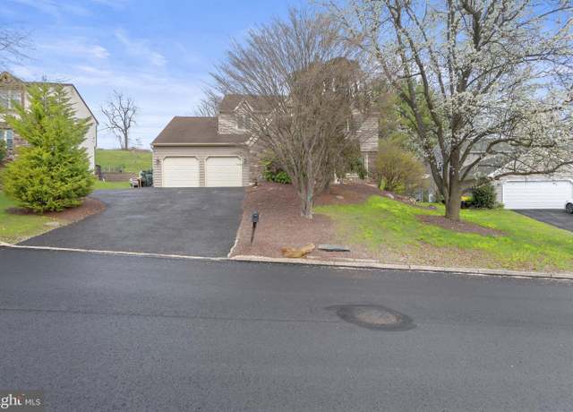 Property at 417 Fox Hollow Dr, Feasterville Trevose, PA 19053, 4 beds, 2.5 baths