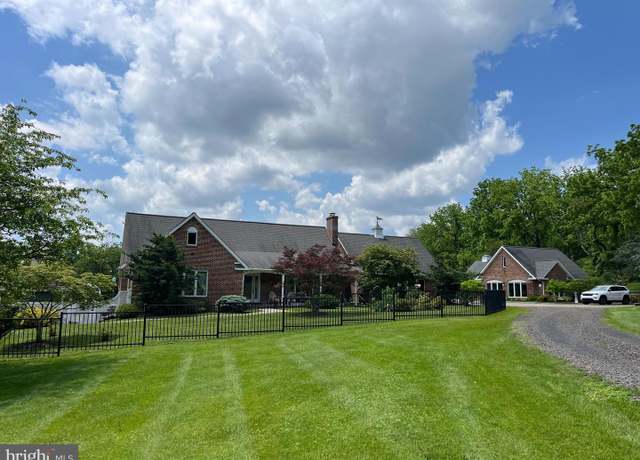 Property at 111 Rickert Rd, Sellersville, PA 18960, 4 beds, 2 baths
