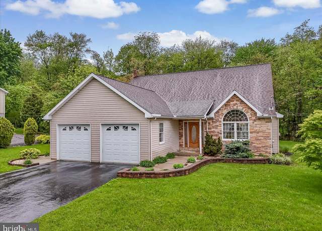 Property at 280 Center Rd, Lehighton, PA 18235, 3 beds, 2.5 baths