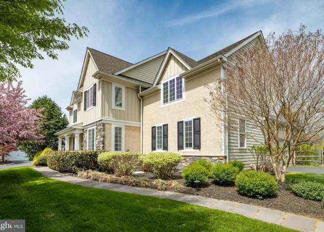 Property at 8 Fallbrook Ln, Glen Mills, PA 19342, 4 beds, 4.5 baths