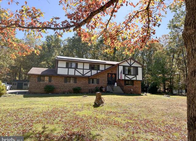 Property at 1251 Brian Ln, Effort, PA 18330, 4 beds, 2.5 baths