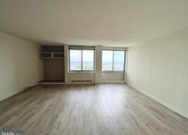 Property at 604-36 S Washington Sq #1505, Philadelphia, PA 19106, 1 bed, 1 bath