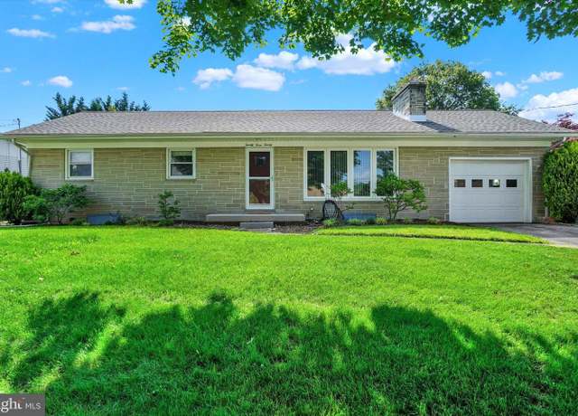 Property at 2320 Sycamore Rd, York, PA 17408, 3 beds, 1 bath