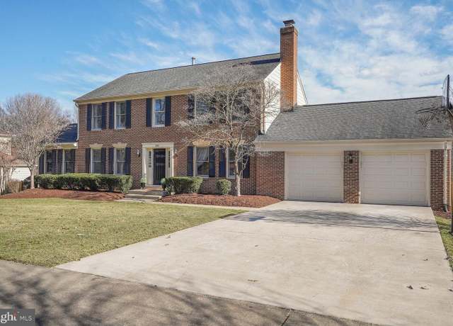 Property at 503 Ayr Hill Ave NE, Vienna, VA 22180, 5 beds, 3.5 baths