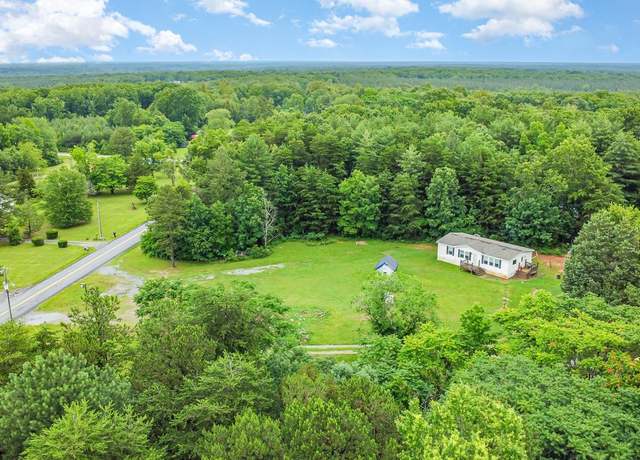 Property at 1206 Chopping Rd, Mineral, VA 23117, 3 beds, 2 baths