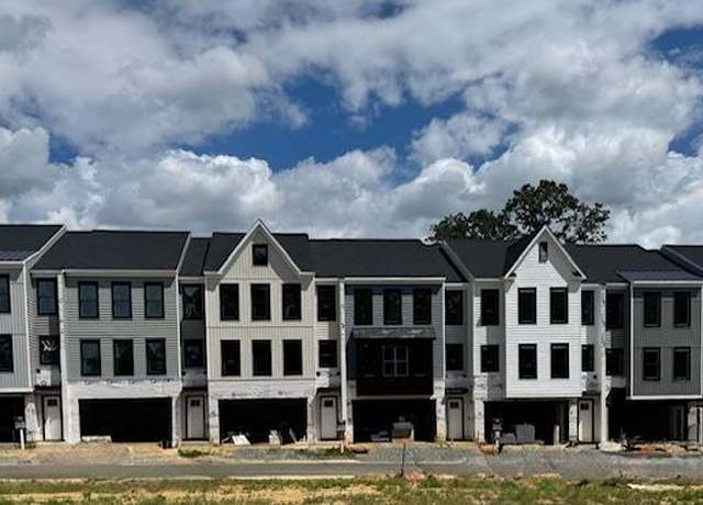 Property at 352 Evermore Ln, Stafford, VA 22554, 4 beds, 3.5 baths
