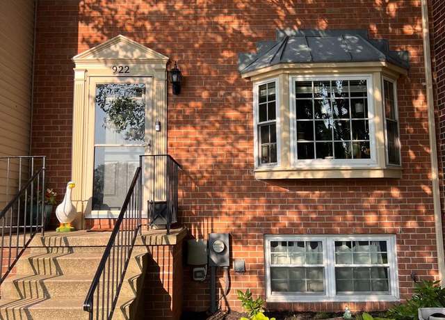 Property at 922 Penobscot Harbour, Pasadena, MD 21122, 3 beds, 1.5 baths